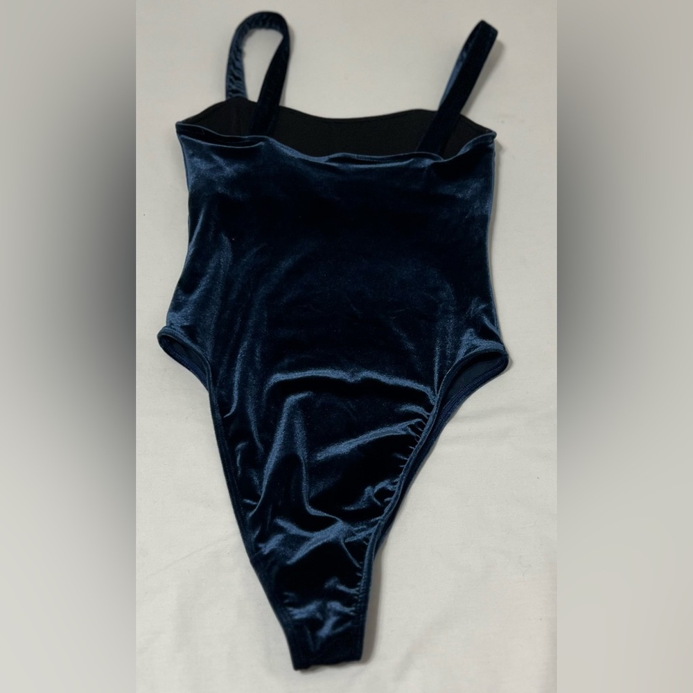 Good American Velour Velvet Bodysuit Navy Size 4 Snap Closure - Picture 3 of 10